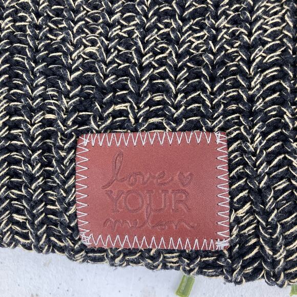 Love Your Melon Black White Marled Minnesota Knitting Mills Winter Beanie Hat - Picture 4 of 4